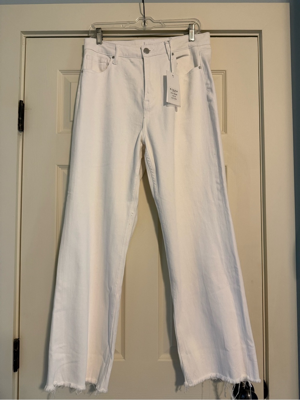 NWT Risen Women's White Wide-Leg Jeans - Clean High-Rise Style